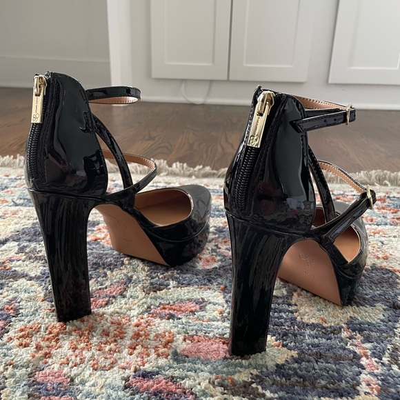 Jessica Simpson Black Platform Heels - Picture 7 of 7